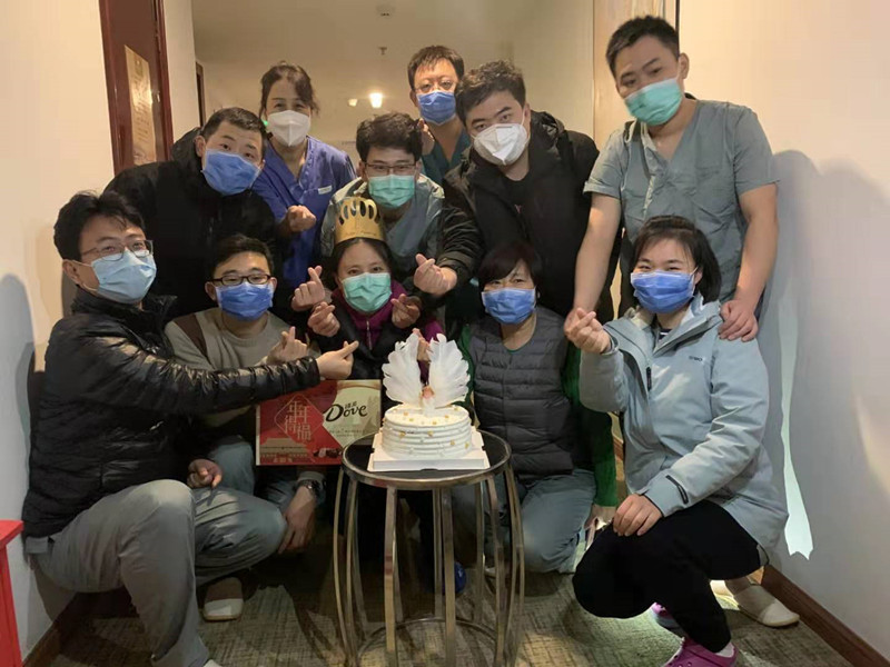 【来自武汉医疗队的消息】“祝你明天生日快乐！”